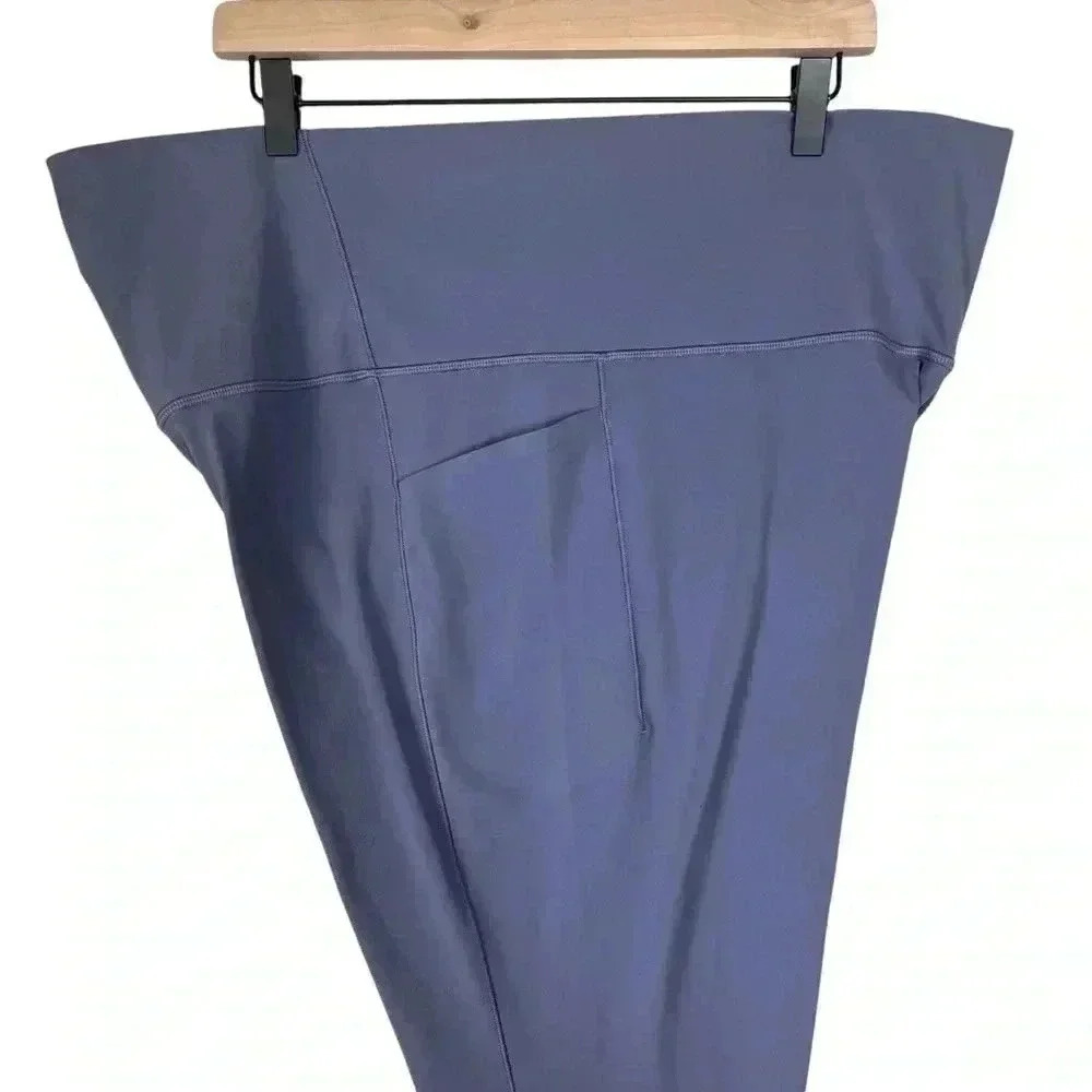 Athleta Plus Size 3x Amethyst Salutation Stash Pocket II 7/8 3x Leggings
